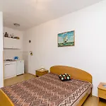 Rasica 3* Molunat