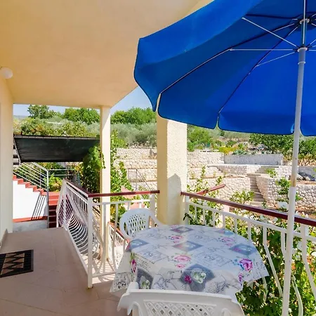 Rasica 3* Молунат