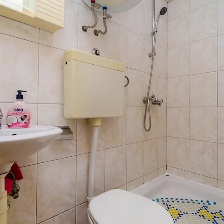 Casa de hóspedes Rasica Molunat